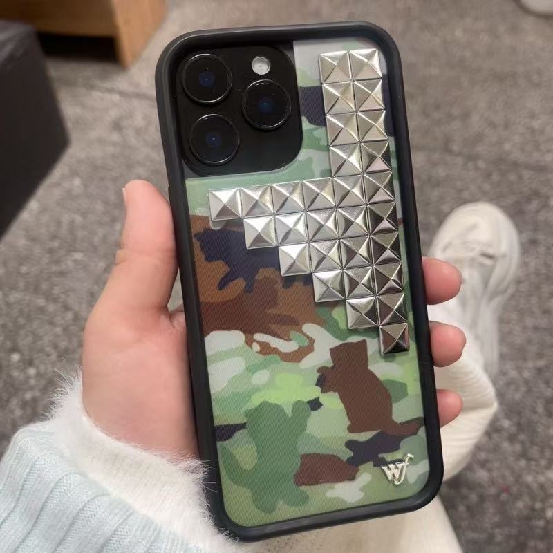 Wildflower 3D silver solid riv - Phone Cases Wildflower review and price